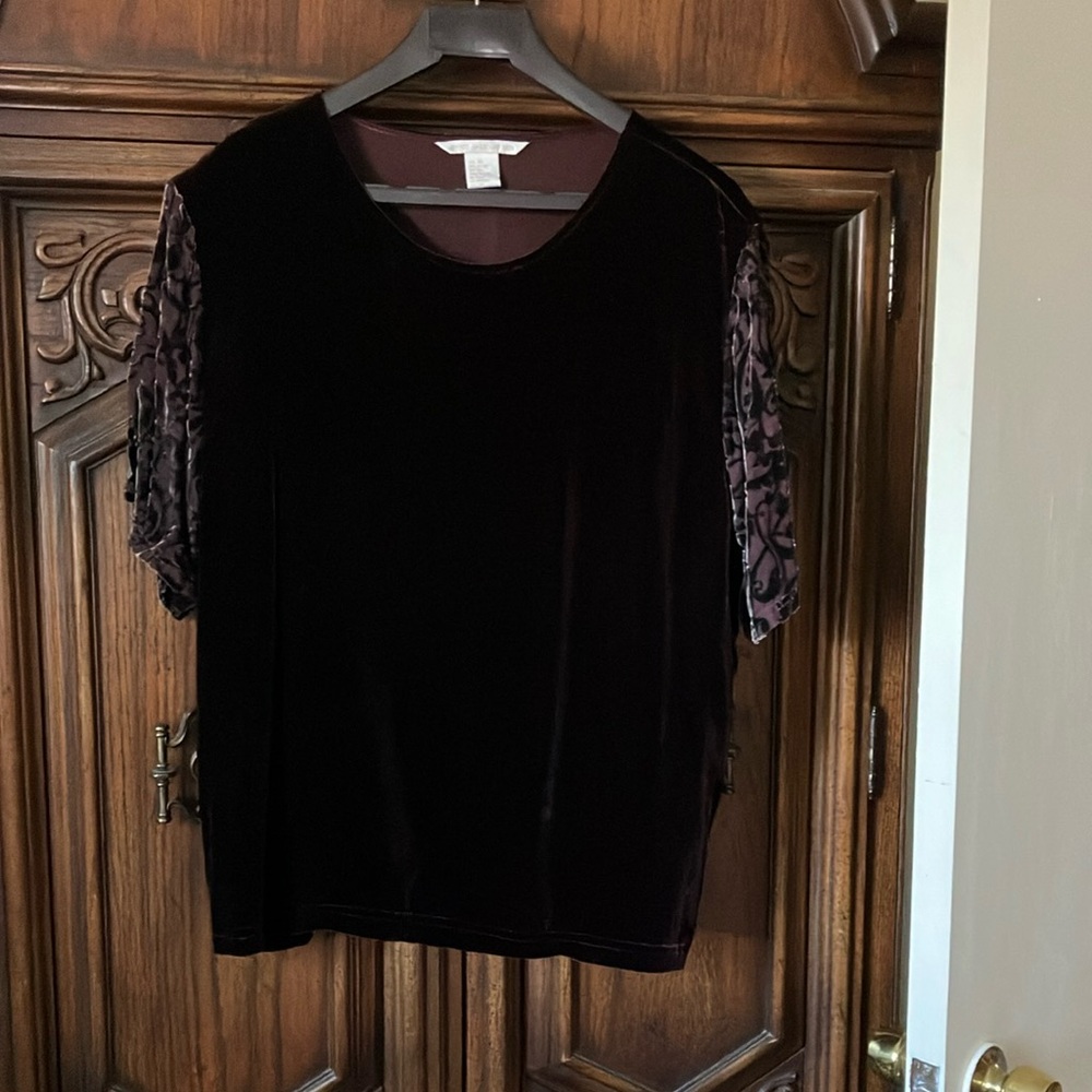 NWOT vintage Annie Alexander Velvet Crew Neck elegant blouse silk18%/rayon82%